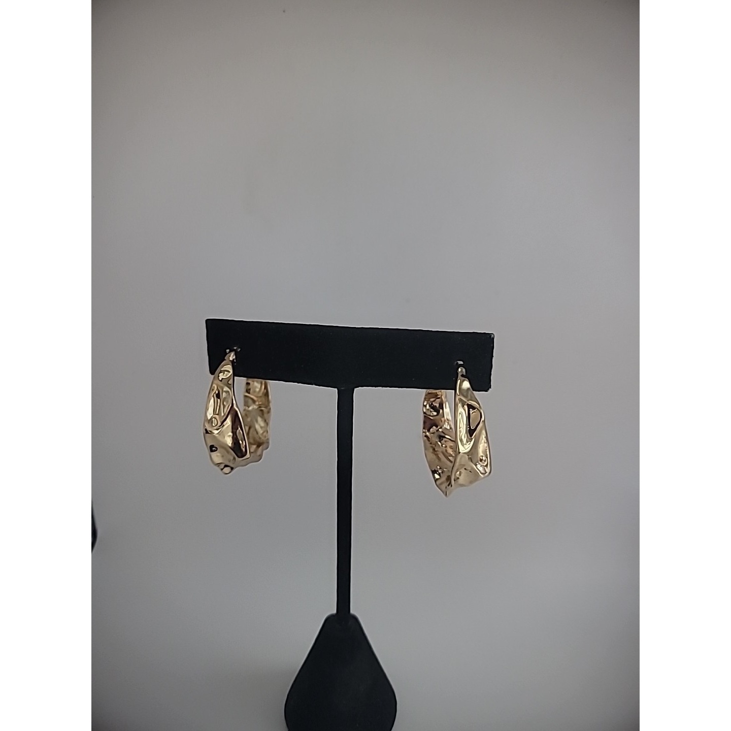Vintage Earrings Pierced Post Stud Gold Tone Hoops Hoop Jewelry Costume